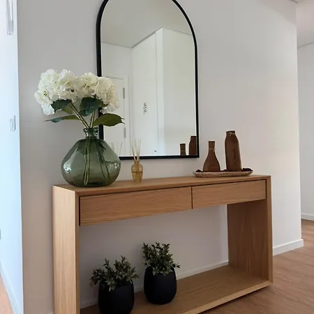 Well U * Ponta Delgada